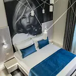 ベッド・アンド・ブレックファスト Via Veneto Luxury 4*