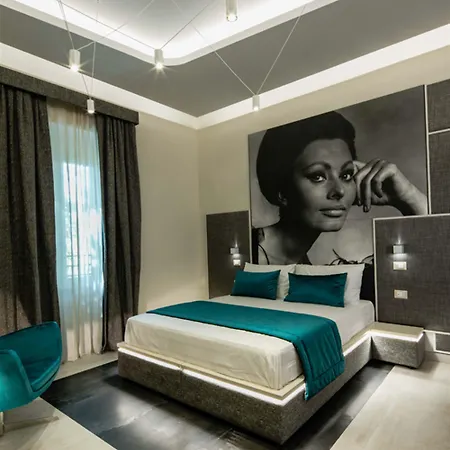 Via Veneto Luxury 4*