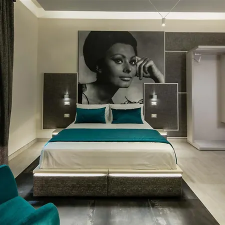 Via Veneto Luxury 4*