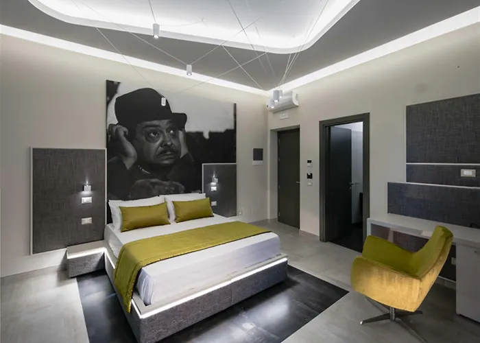 Via Veneto Luxury 4*