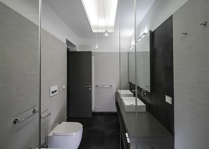 Via Veneto Luxury 4*